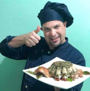 فتة الملوخية بالدجاج طبق مصري أصيل (الصور بتصريح من شيف أحمد الشناوي ل (أذواق)  