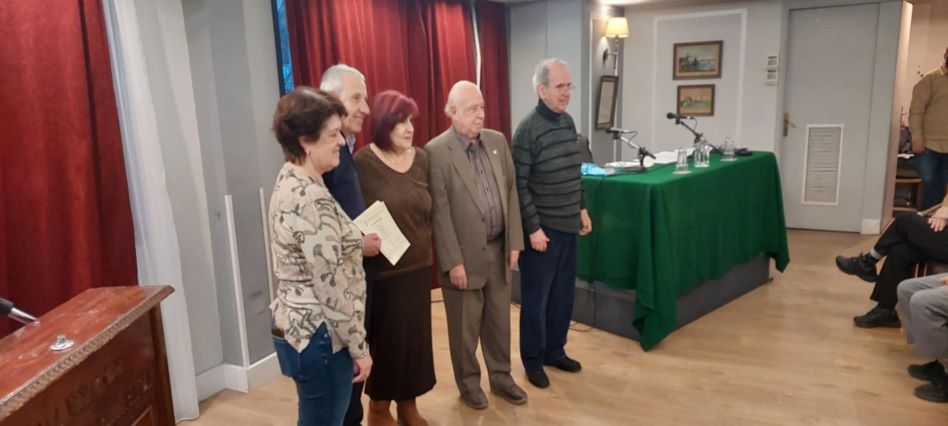 كتاب قصص من مدينتين يكتب عنها عبد السلام الزغيبي في أذواق (الصور خاص أذواق)