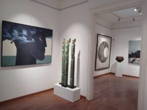 معرض مساحة مختلفة في جاليري ياسين (الصورة لأذواق من إدارة الجاليري )