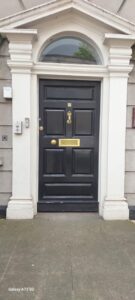 أبواب تحكي قصص من دبلن (الصور خاص أذواق)