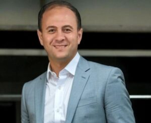 الترند في مقال للكاتب شحاته زكريا في أذواق( الصورة أذواق)